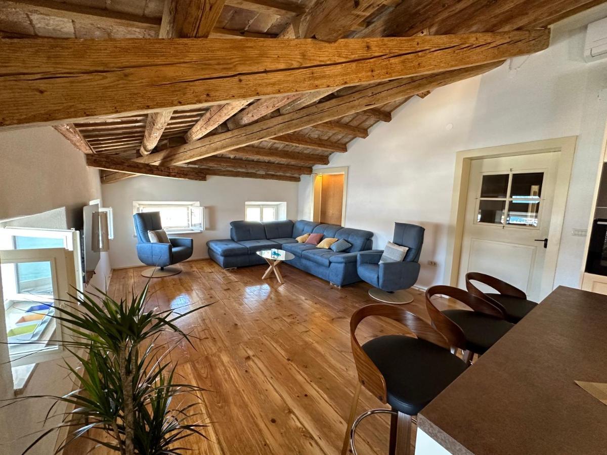Apartment Luka Rovinj Bagian luar foto